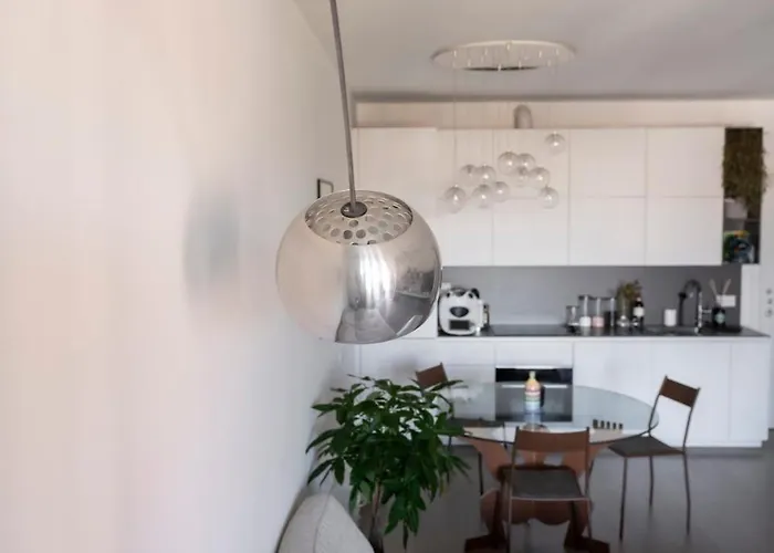 Maison 12 Trastevere-apartment In The Center